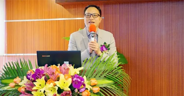 岁月不老,真情不薄,我们不散!北大PE128班(北大汇丰广州教学中心)结业典礼小记。" width=