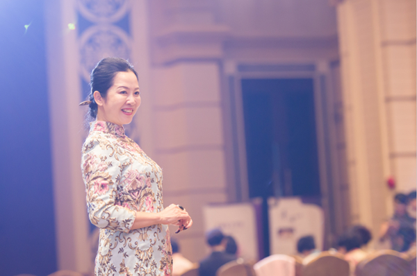 时代华商幸福女子学堂课程分享：杨静怡老师《形体梳理与优雅气质塑造》