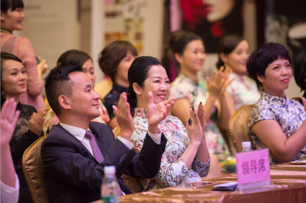 　　时光飞逝、岁月如梭，在11月12日这个充满喜悦的日子，幸福女子学堂三期班的全体学员已经圆满完成学业，正式结业了。